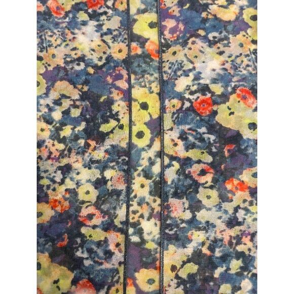 Cabi 5041 Positano Floral Layered Tank Small - Picture 4 of 5